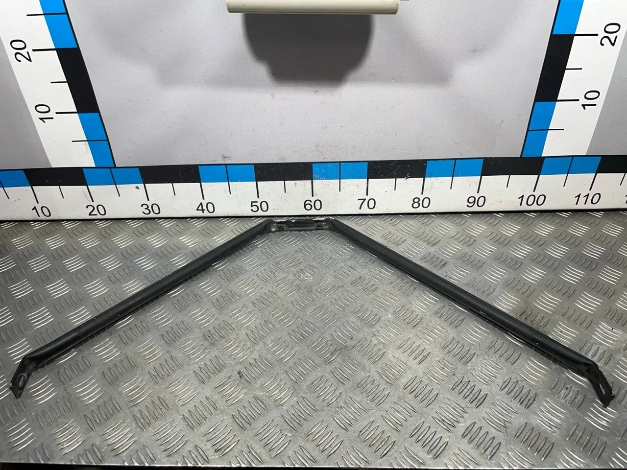 [Б/У] Элемент передней панели тяга BMW [Код: 00307618 ]