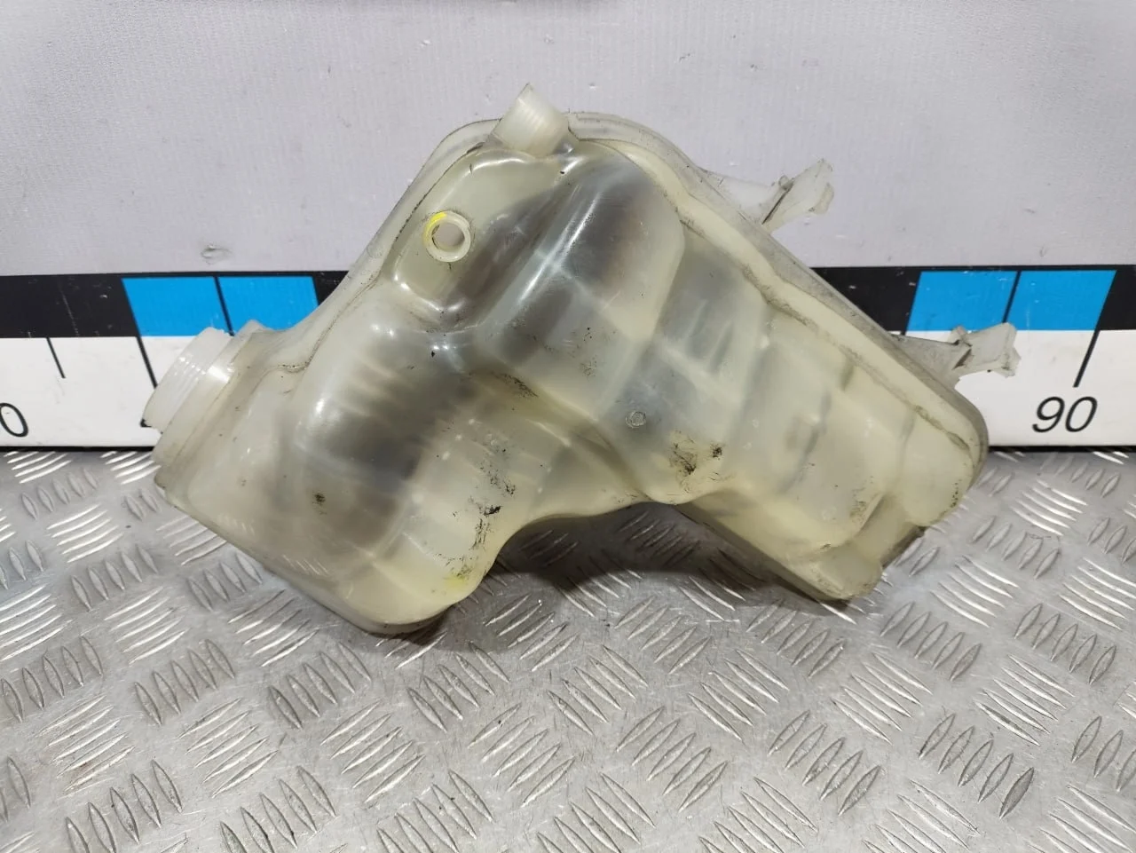 [Б/У] Бачок расширительный [Код: 00531019 ]