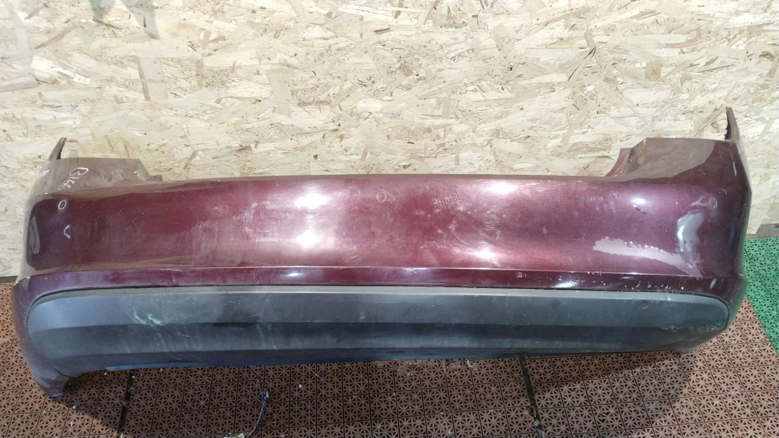 Бампер SKODA RAPID 2013- задний вишнёвый б/у RAPID(2013-