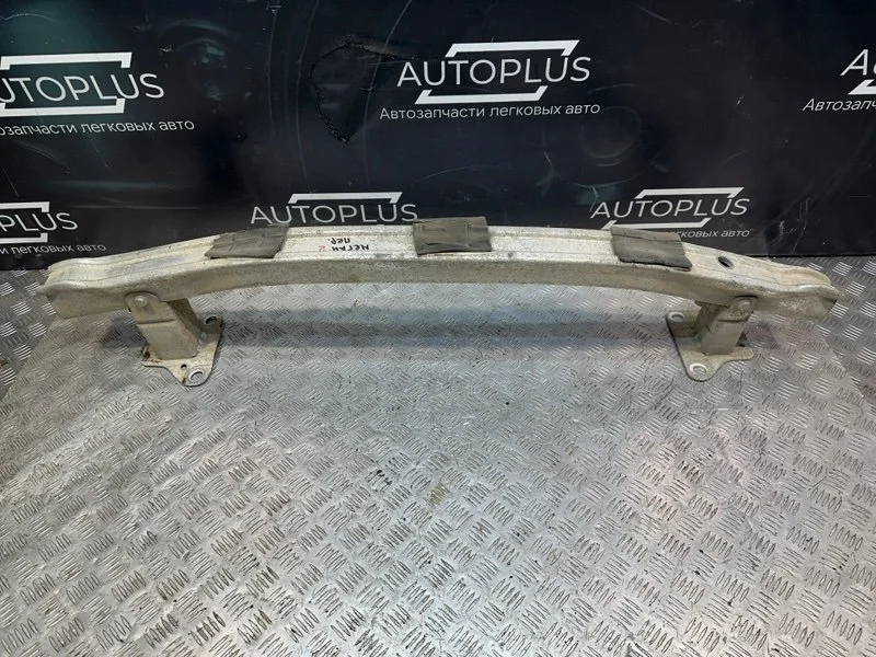 Усилитель бампера Renault Megane 2005 8200380507 СЕДАН K4MW761, передний