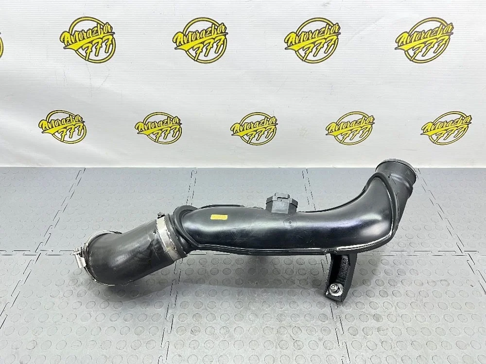 Патрубок интеркулера Volkswagen Tiguan I рестайлинг (2011—2019)   2012