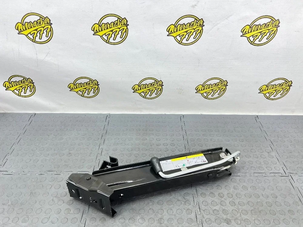 Домкрат Volkswagen Tiguan I рестайлинг (2011—2019)