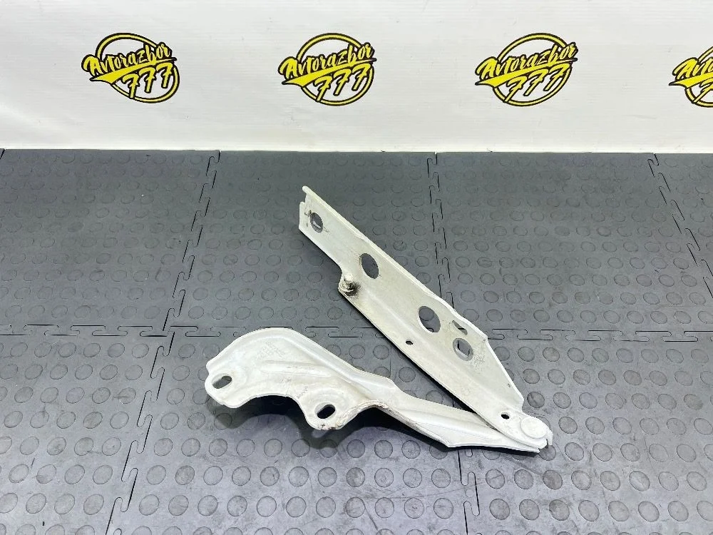 Петля капота правая Audi S6 C7 (2012—2014)