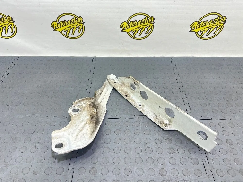 Петля капота левая Audi S6 C7 (2012—2014)