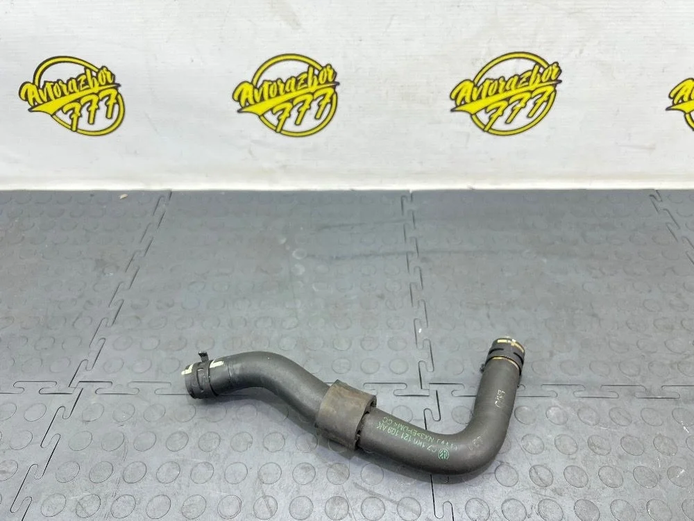 Патрубок системы охлаждения Volkswagen Passat CC B6 рестайлинг (2012—2017)