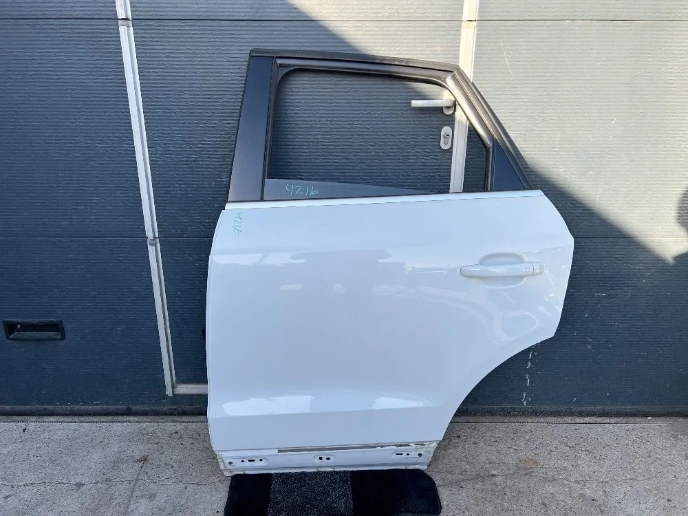 Дверь задняя левая Audi Q3 I (2011—2014)