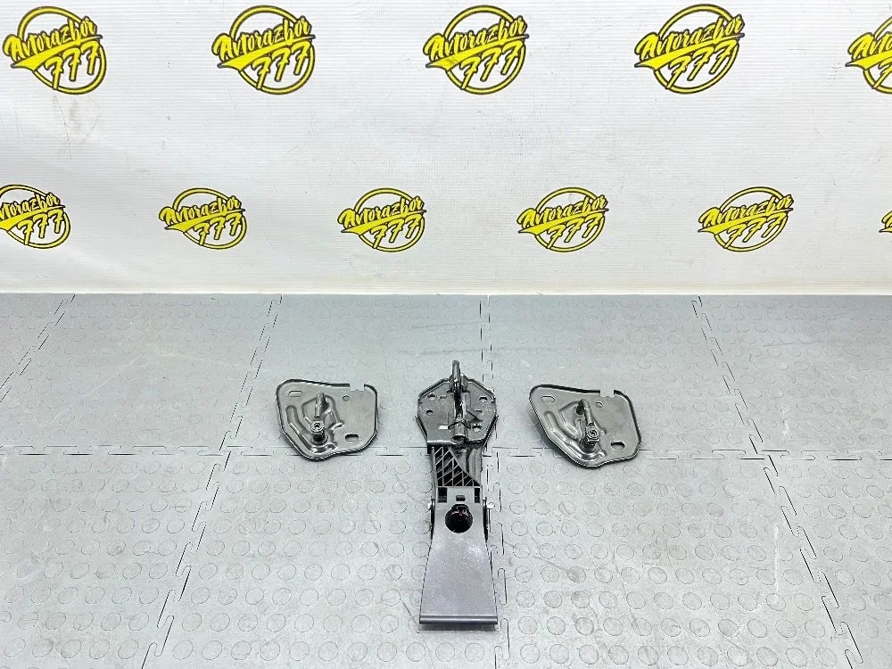 Крючок капота Audi A6 C7 (2011—2014)