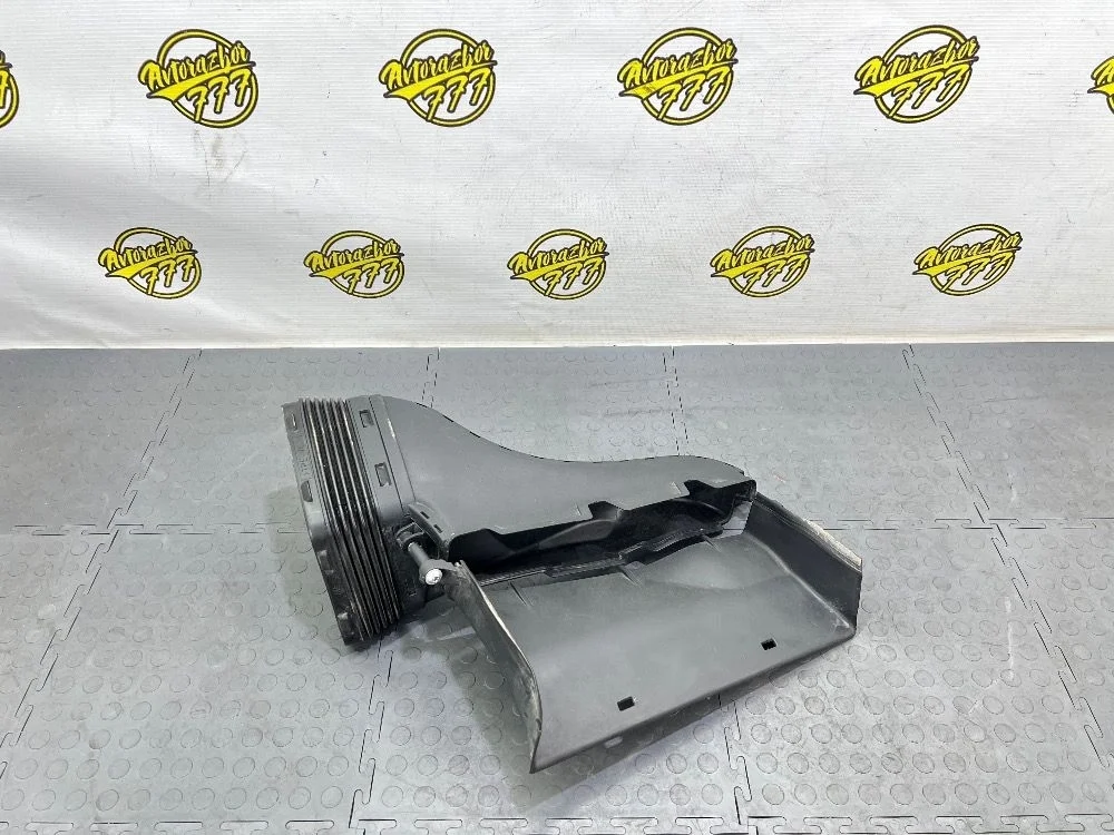 Воздуховод радиатора верхний Audi A6 C7 рестайлинг (2014—2018)