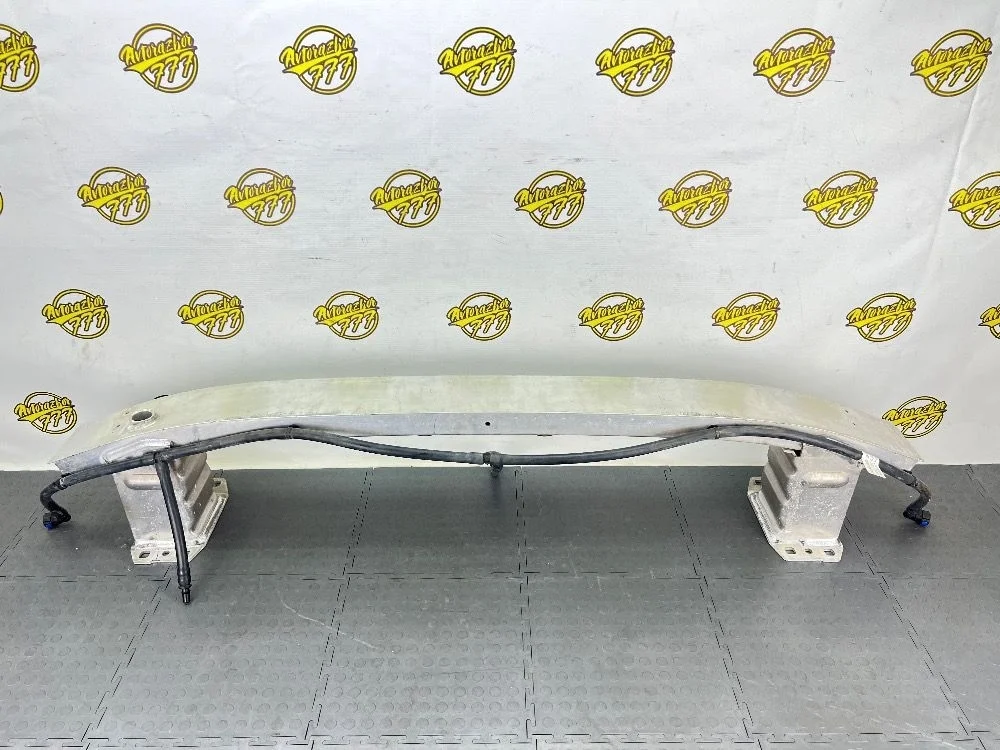 Усилитель переднего бампера Audi S8 D4 рестайлинг (2013—2018)