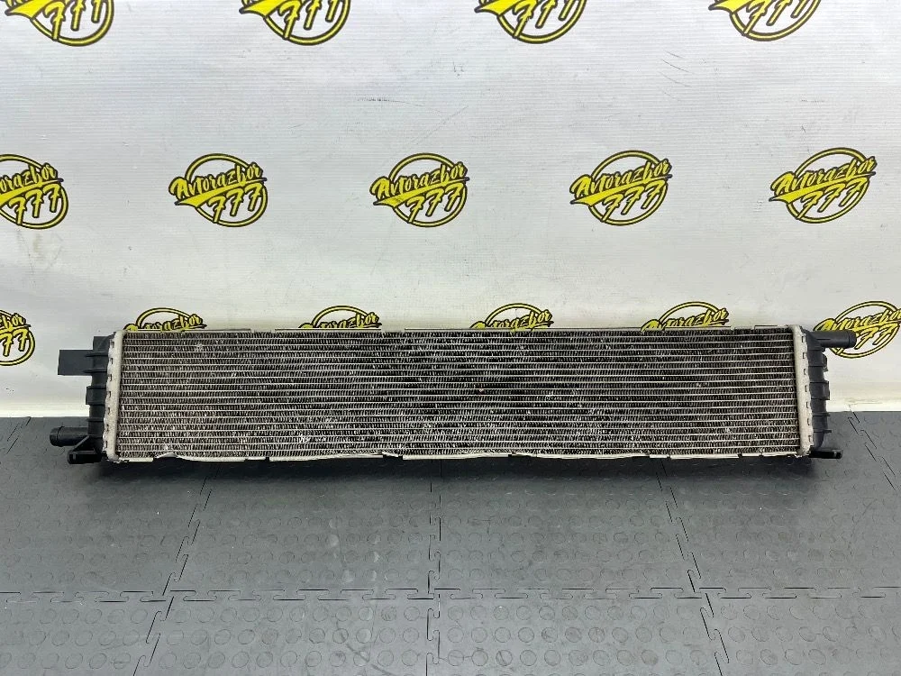 Радиатор дополнительный системы охлаждения Audi A6 C7 (2011—2014)