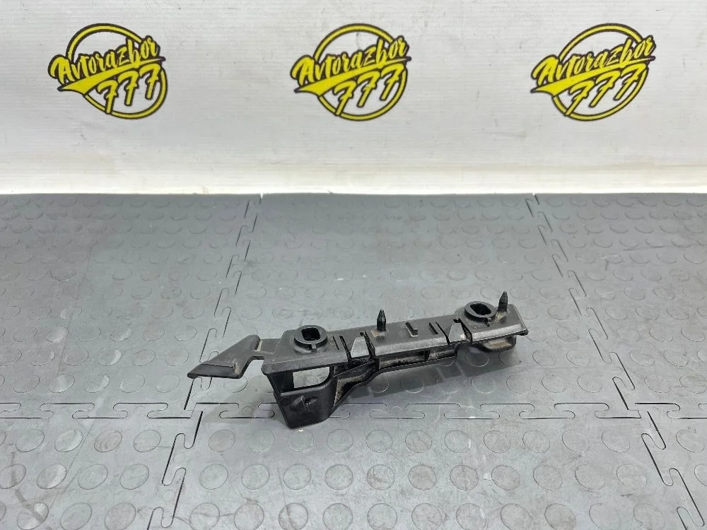 Кронштейн переднего бампера правый Audi A5 III (2024—2026)