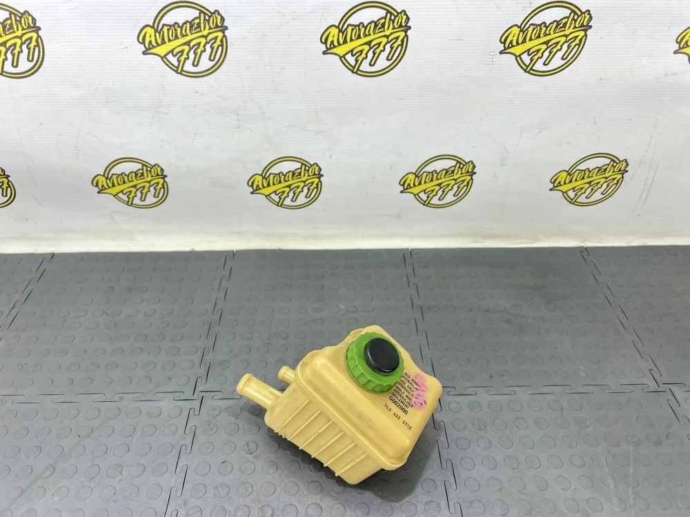 Бачок ГУР Volkswagen Touareg II (2010—2014)