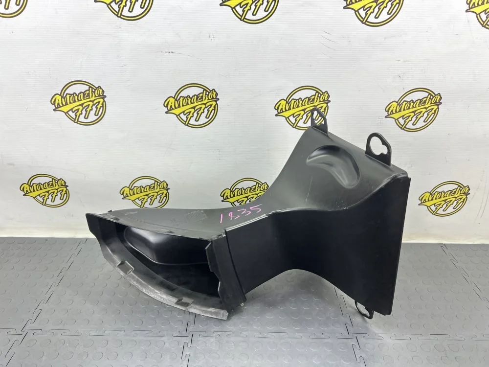 Воздуховод радиатора левый Audi A7 I (2010—2014)