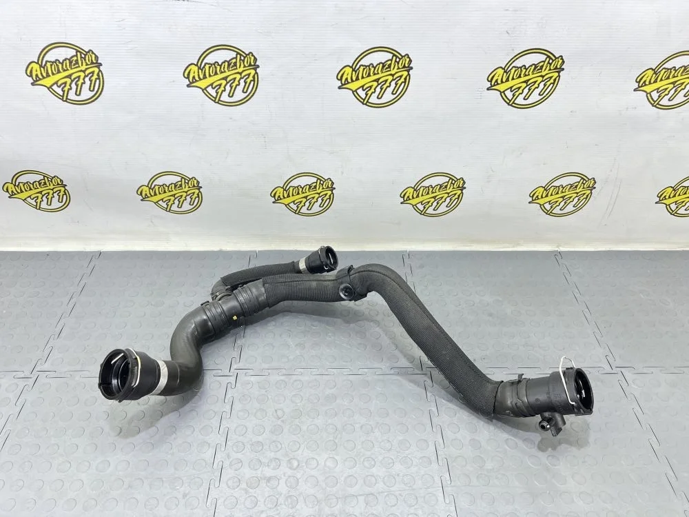 Патрубок системы охлаждения Audi A4 B8 рестайлинг (2011—2015)