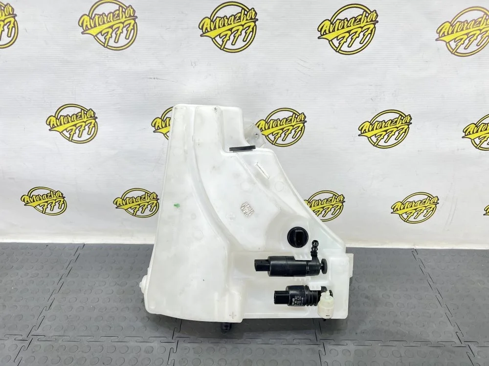 Бачок омывателя Volkswagen Touareg II (2010—2014)