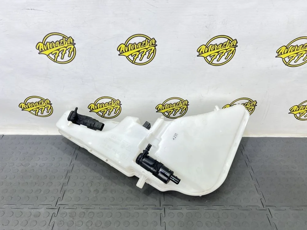 Бачок омывателя лобового стекла Audi A6 Allroad Quattro C7 рестайлинг (2014—2019)