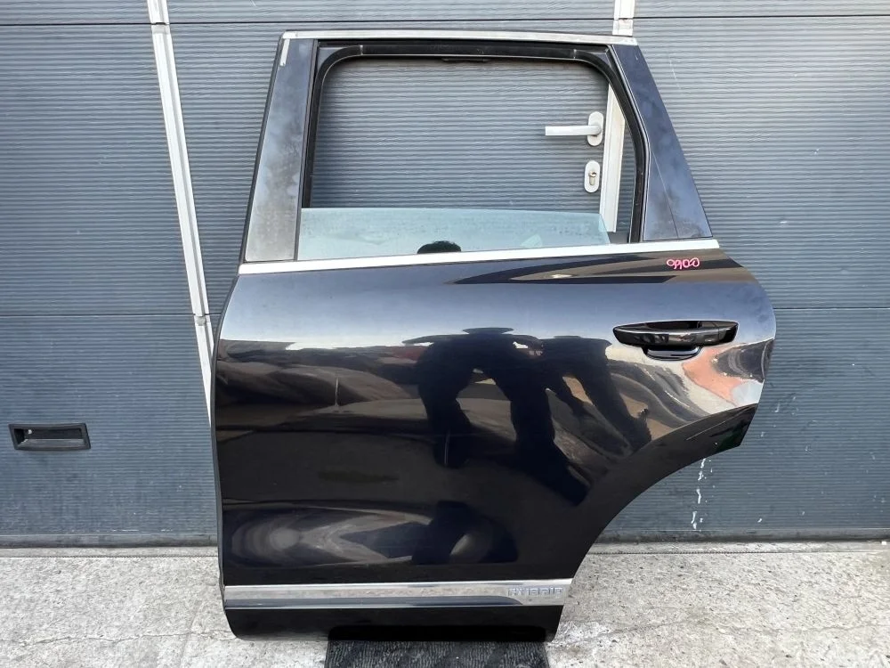 Дверь задняя левая Volkswagen Touareg II (2010—2014)