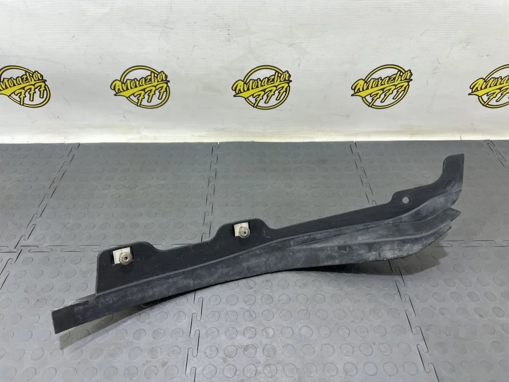 Брызговик передний правый Audi A5 I рестайлинг (2011—2016)