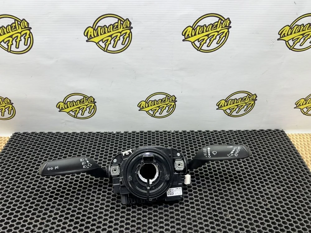 Переключатель подрулевой Audi Q3 I (2011—2014)