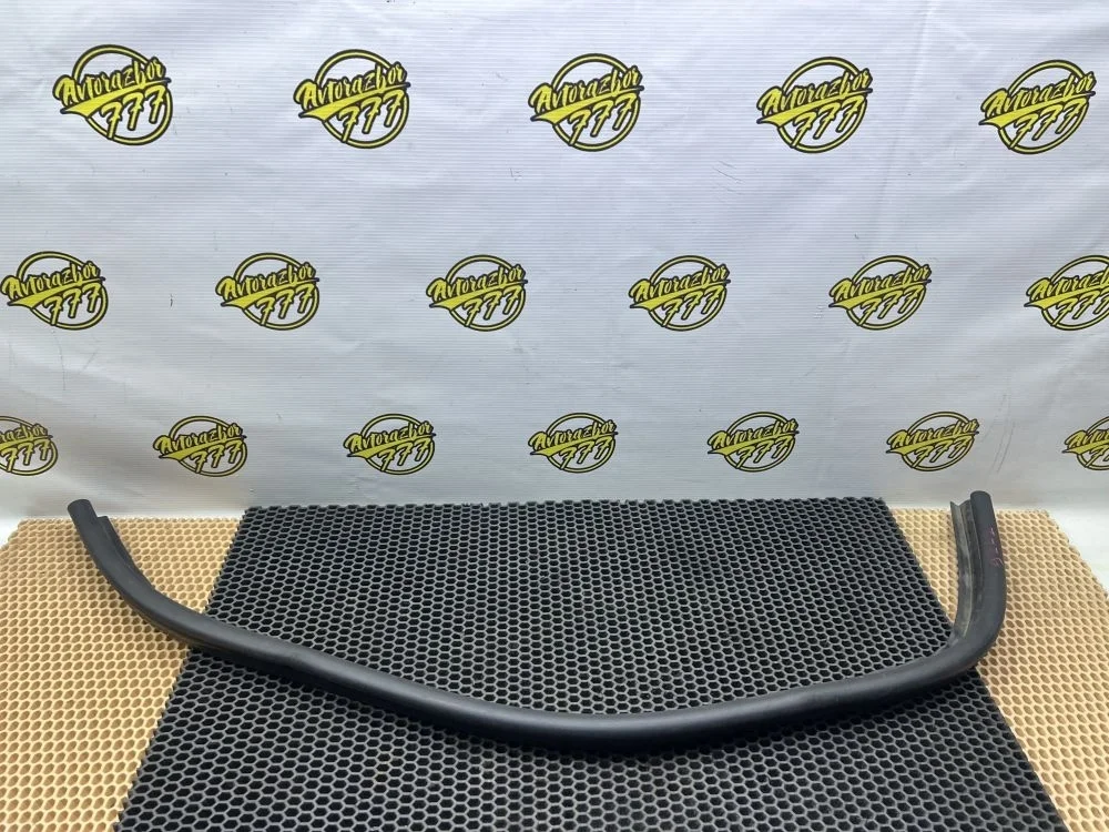 Уплотнитель капота Audi A6 C7 (2011—2014)