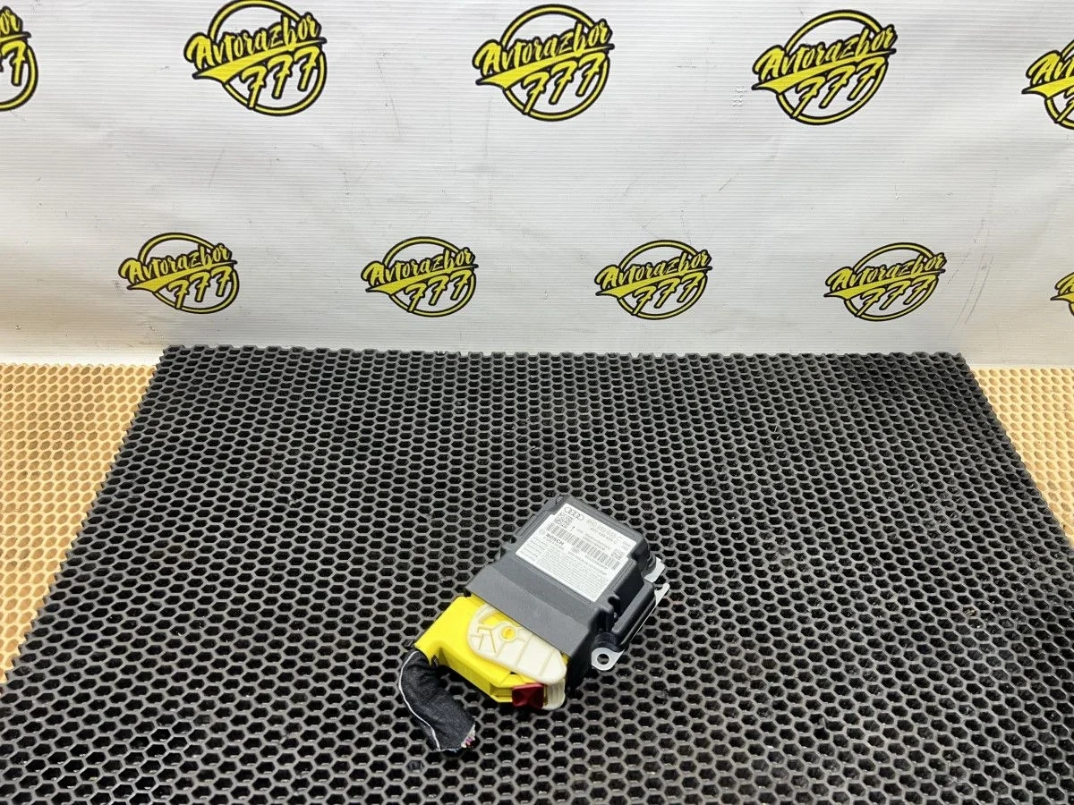 Блок управления AIRBAG Audi A6 C7 (2011—2014)