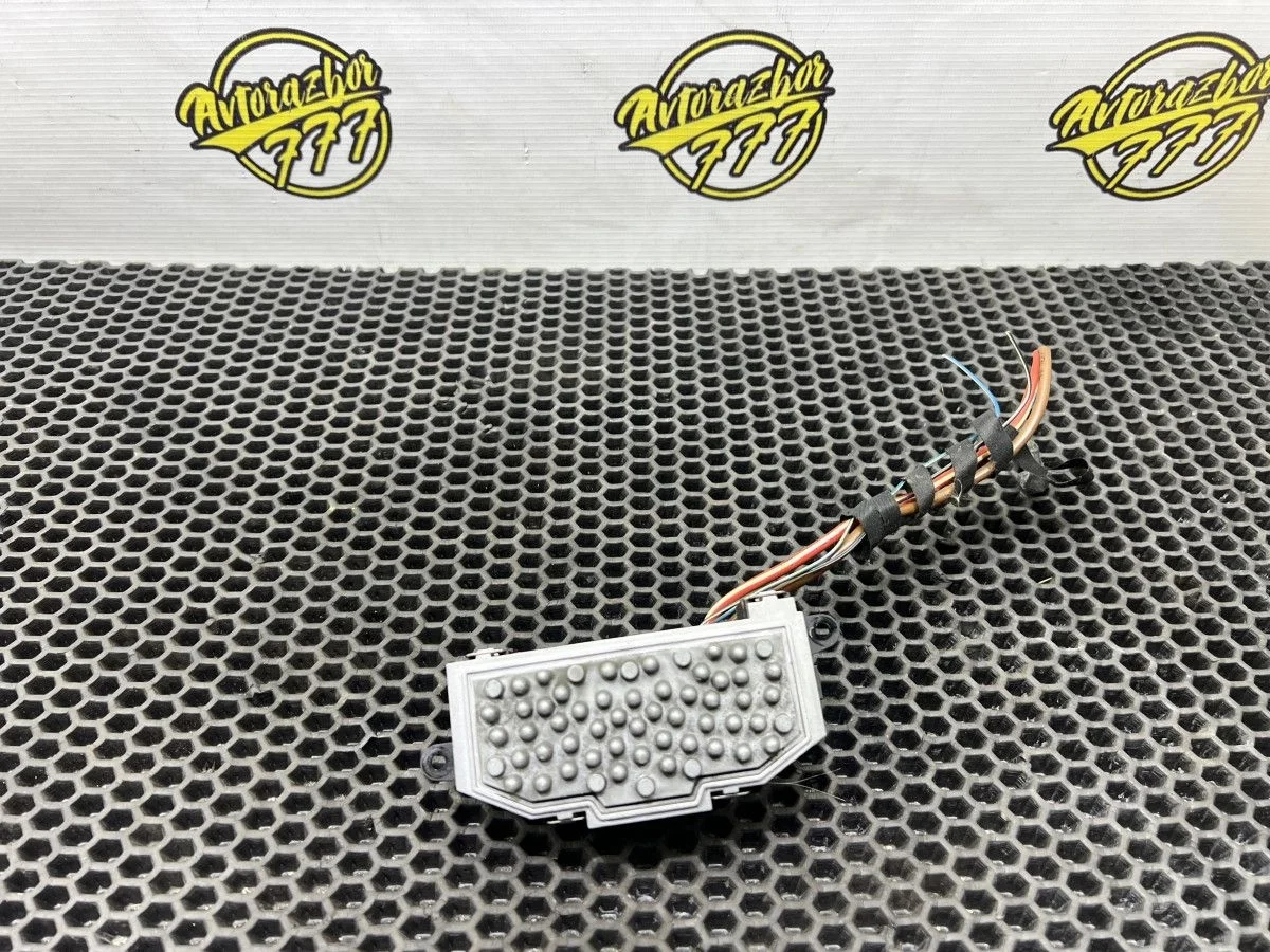 Резистор отопителя Volkswagen Tiguan I рестайлинг (2011—2019)