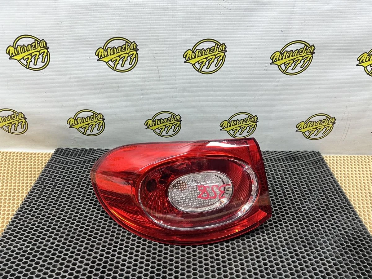 Фонарь задний левый Volkswagen Tiguan I (2007—2011)