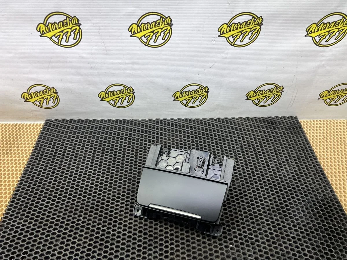 Пепельница Audi A4 B8 рестайлинг (2011—2015)