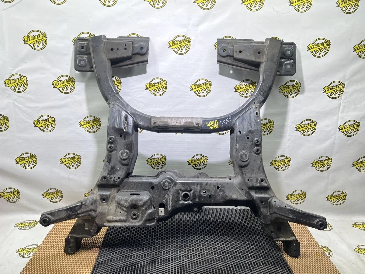 Подрамник Mercedes-Benz B-класс W246 (2011—2014)