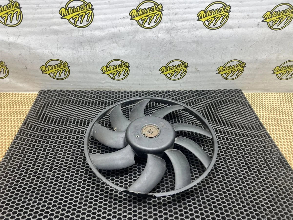 Вентилятор радиатора Audi Q3 I (2011—2014)