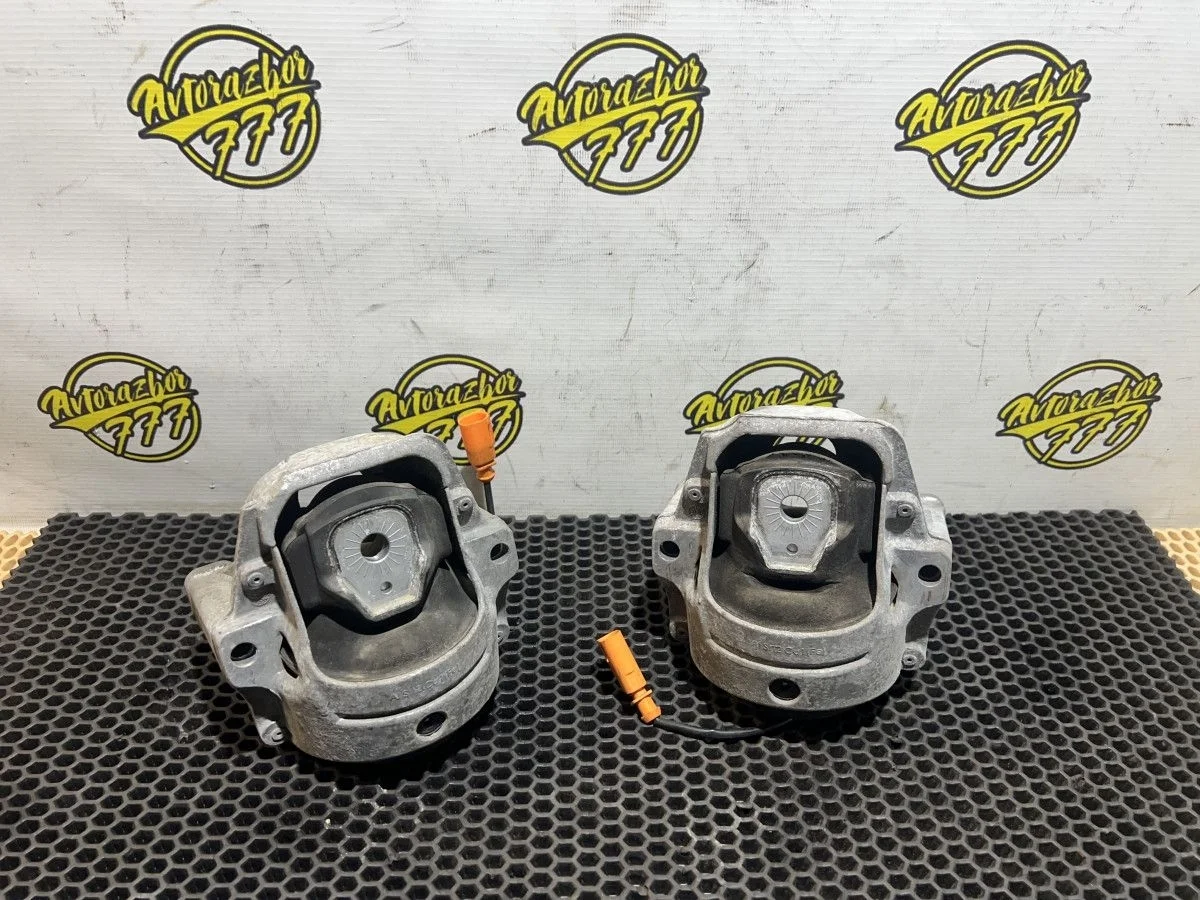 Подушка двигателя Audi A4 B8 рестайлинг (2011—2015)