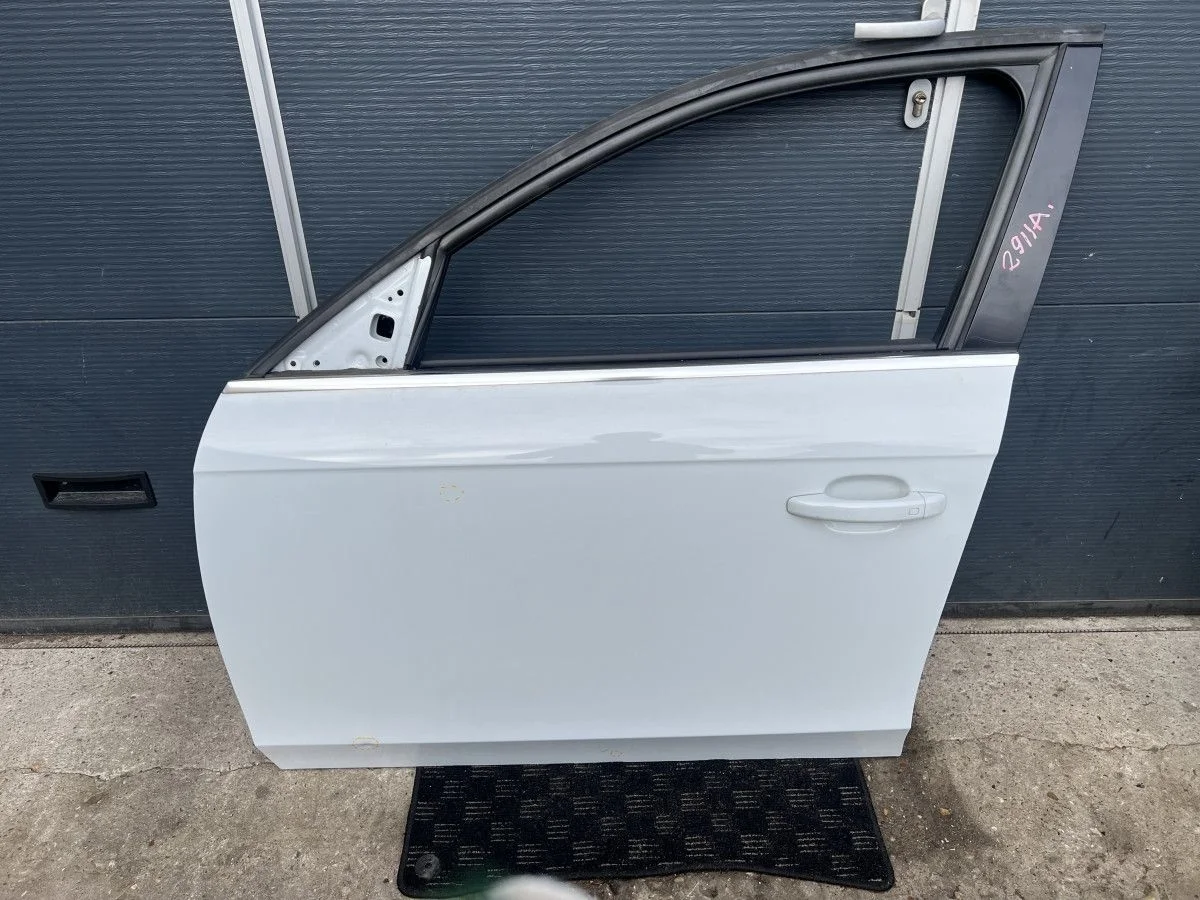 Дверь передняя левая Audi A4 B8 рестайлинг (2011—2015)