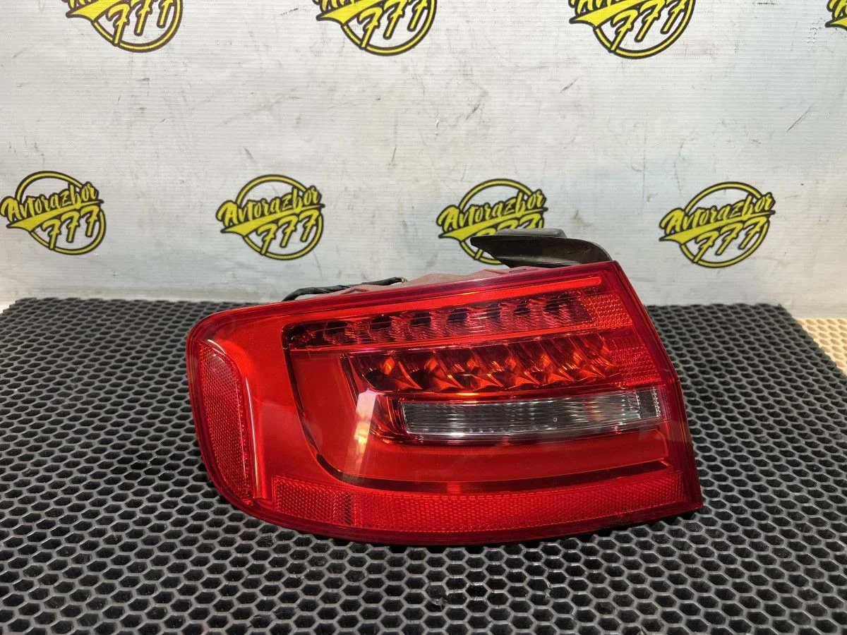 Фонарь Audi A4 B8 рестайлинг (2011—2015)