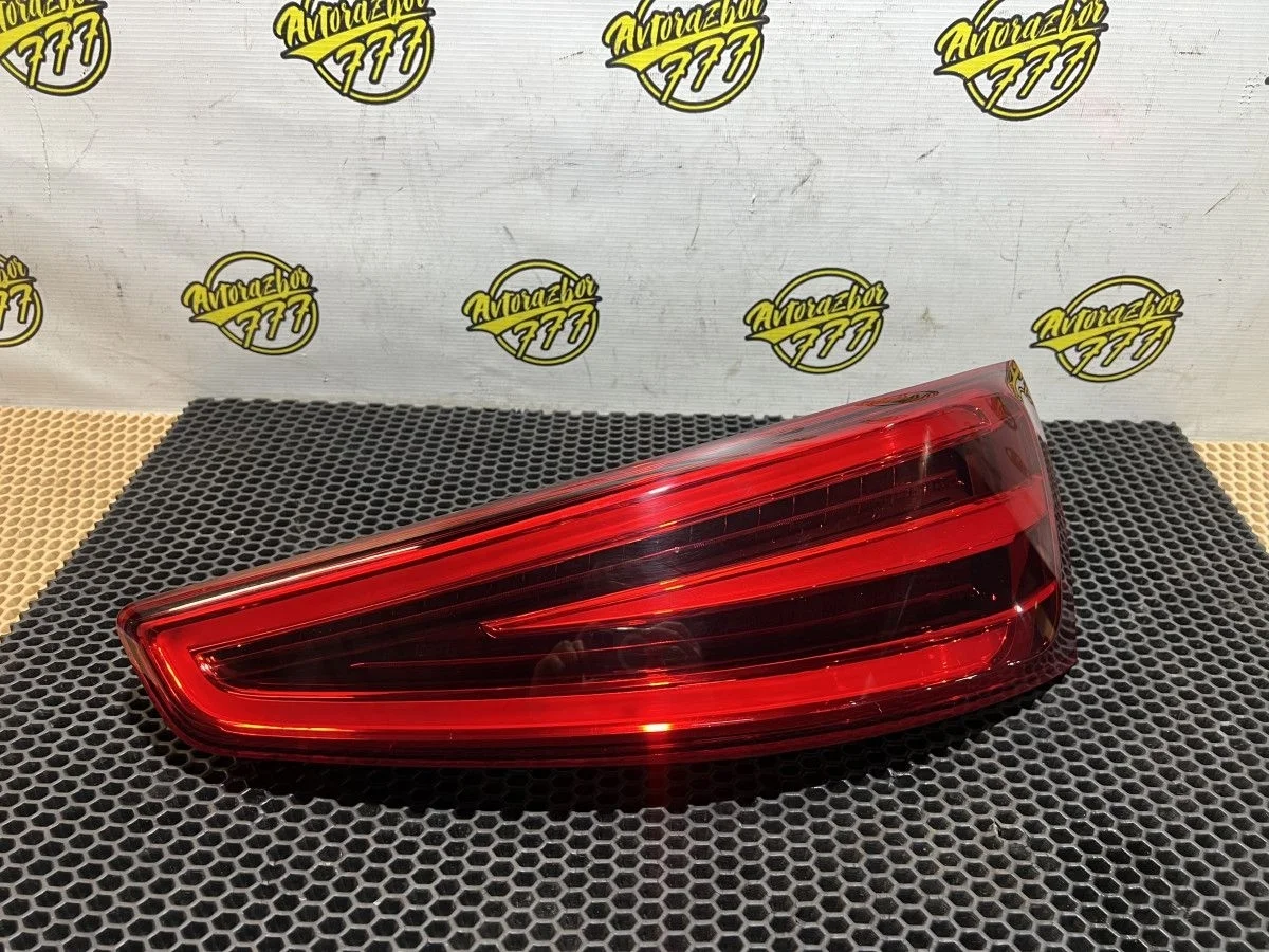 Фонарь Audi Q3 I (2011—2014)