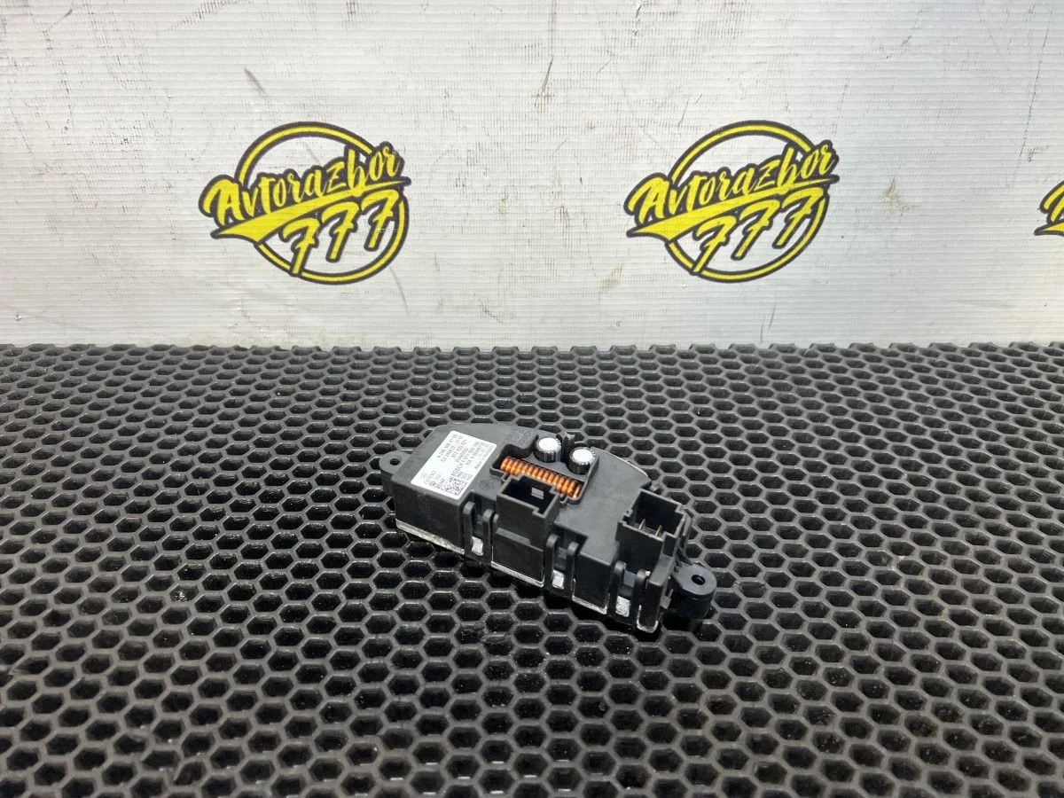 Резистор отопителя Audi A4 B8 рестайлинг (2011—2015)