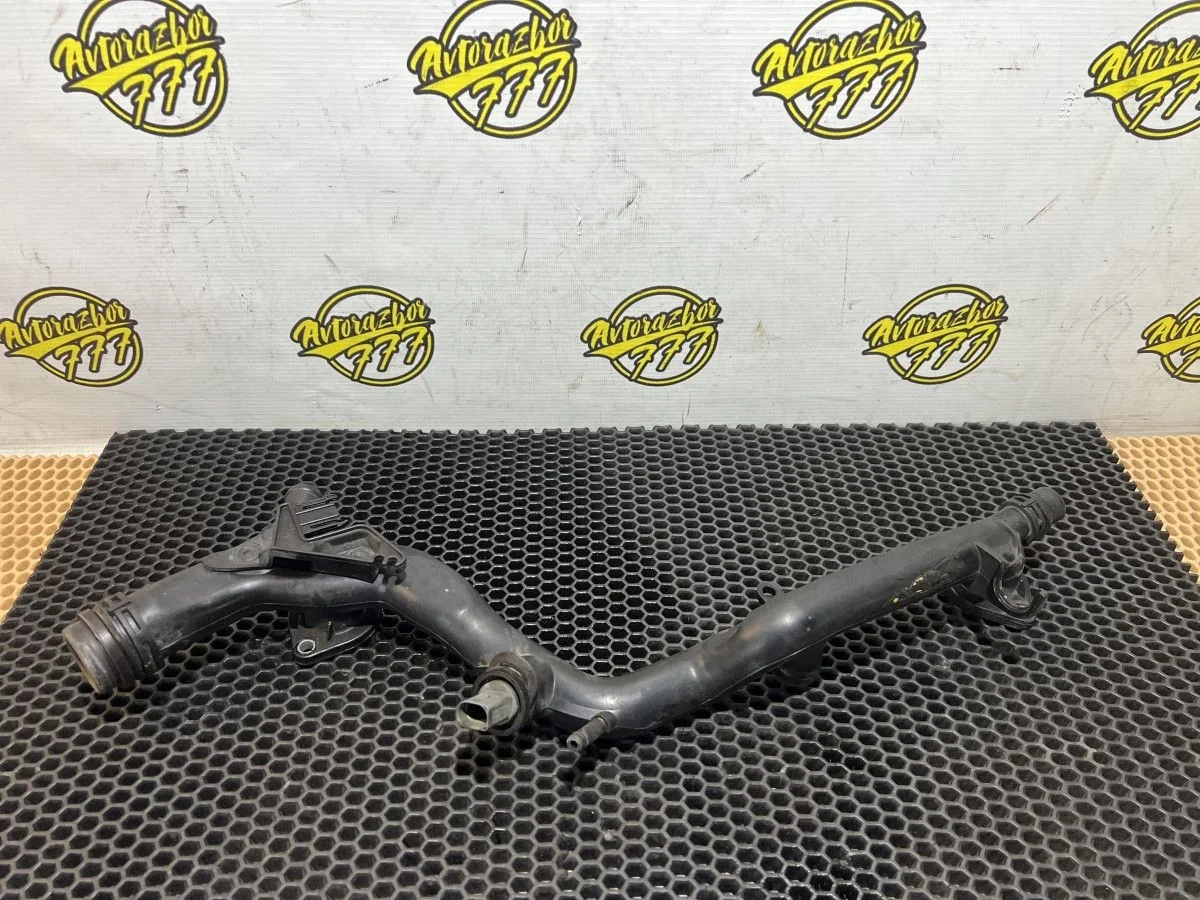 Трубка системы охлаждения Audi A6 C7 (2011—2014)