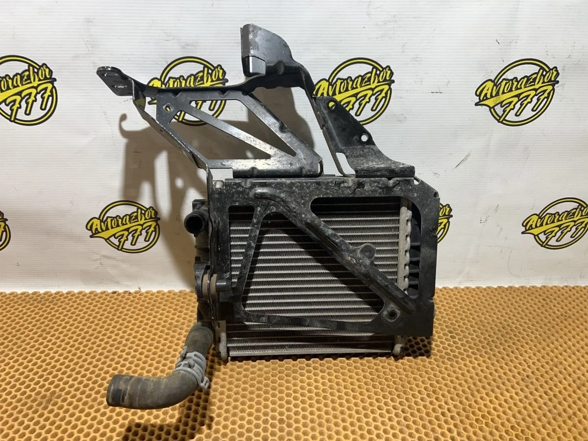 Радиатор дополнительный системы охлаждения Audi S6 C7 (2012—2014)  CEUA 2012