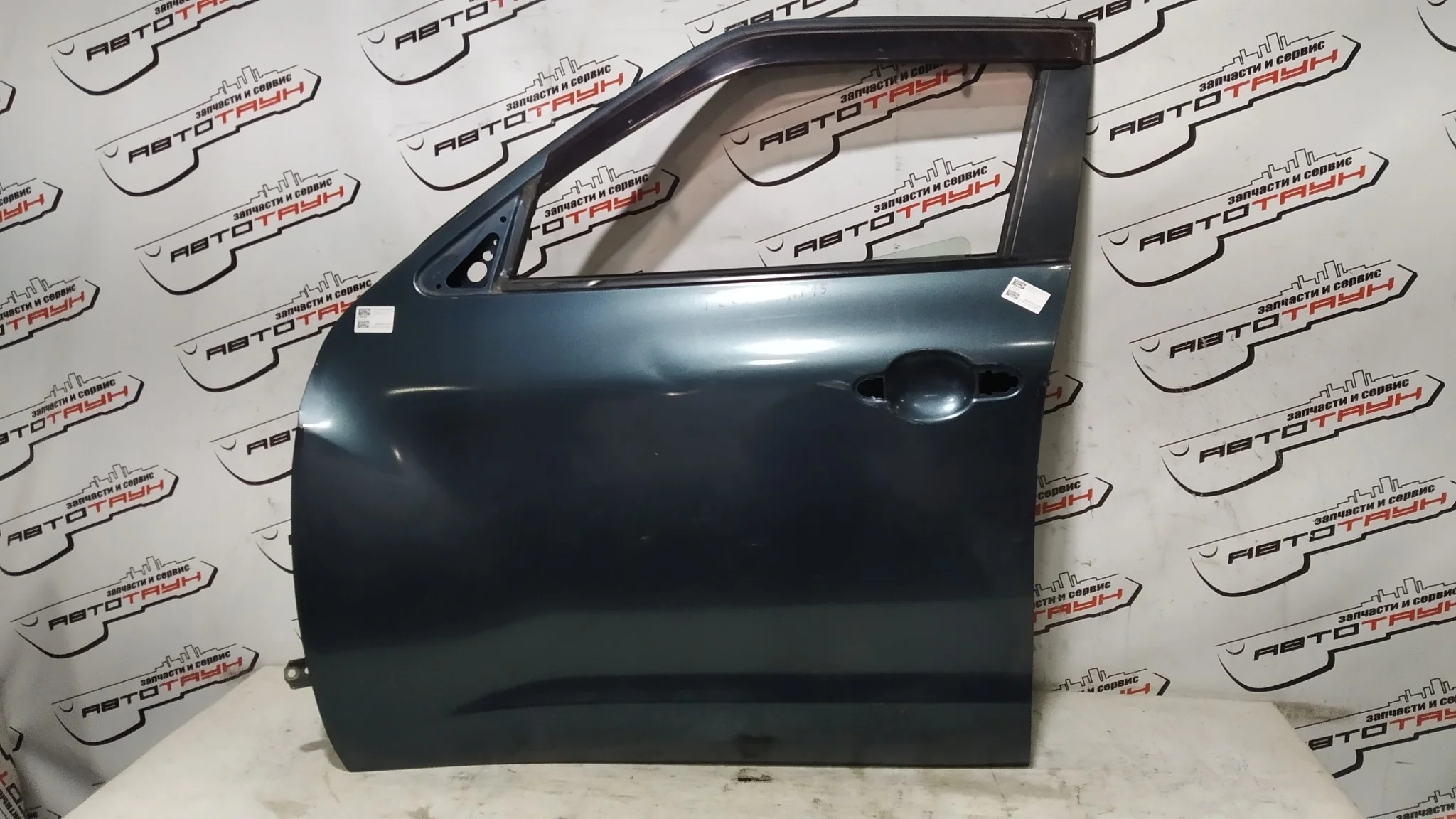 ДВЕРЬ NISSAN H010A1KLMA ПЕРЕД ЛЕВО темно-серый, RAQ TE030