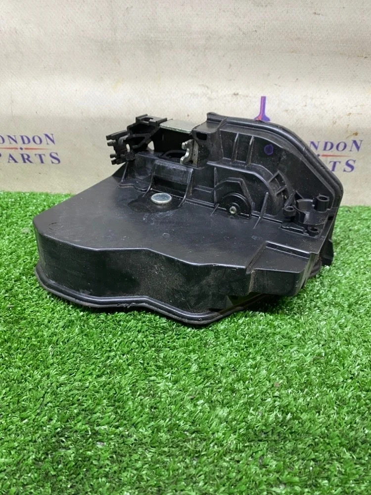 Замок двери BMW F30