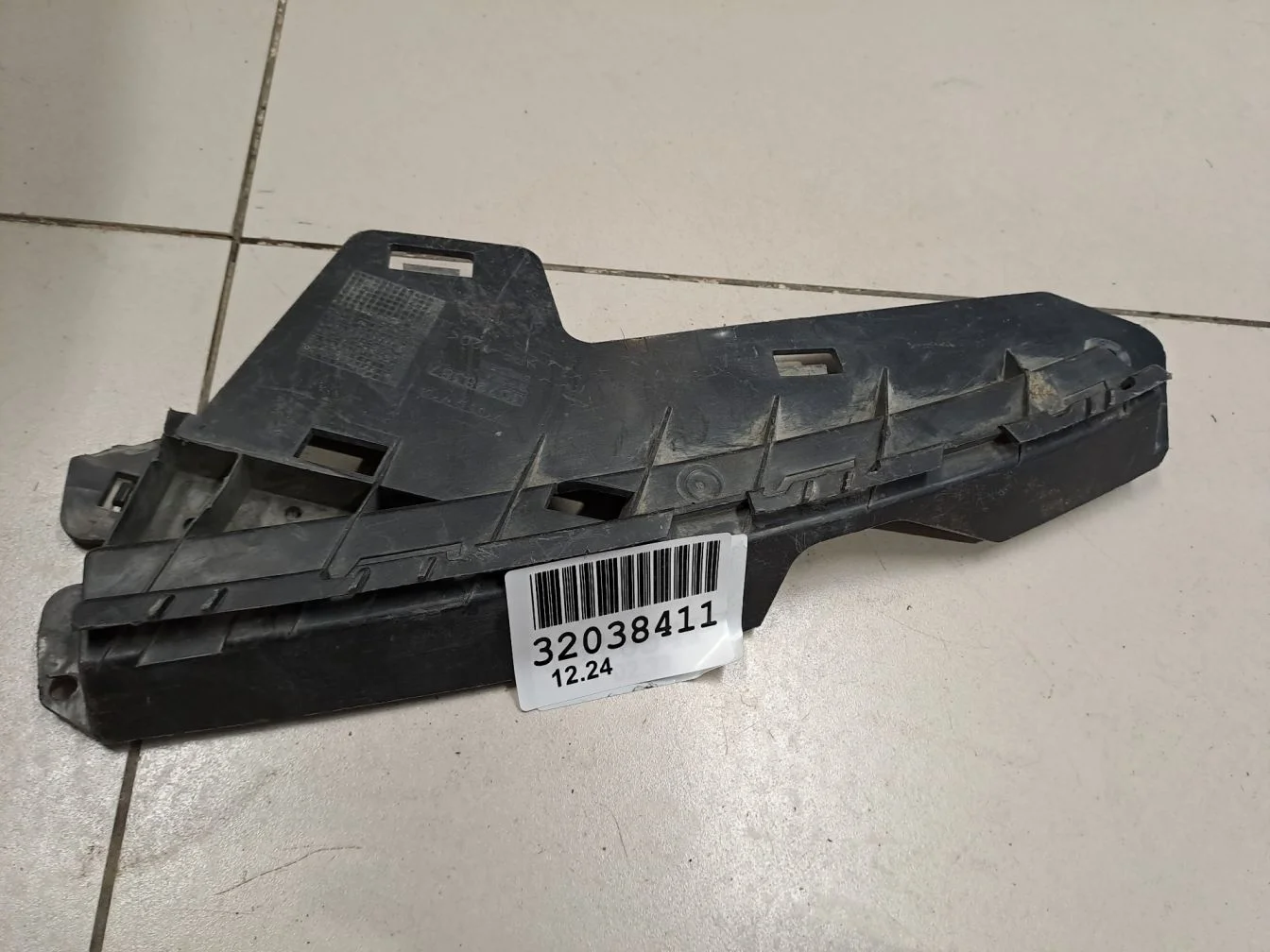 Кронштейн бампера переднего левый для Volvo XC70 Cross Country 2007-2016