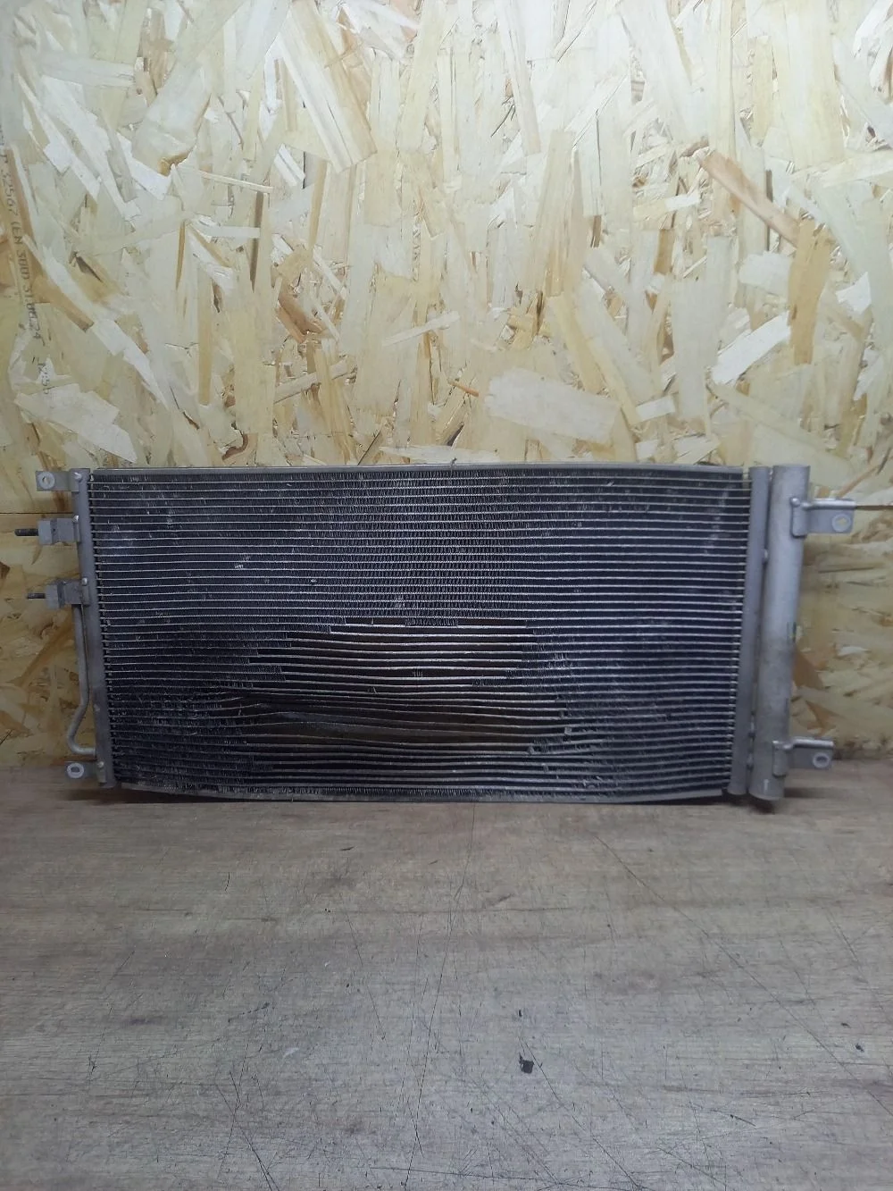 Радиатор кондиционера (конденсер) SsangYong Actyon II рестайлинг (2013—2021) 2015 белый