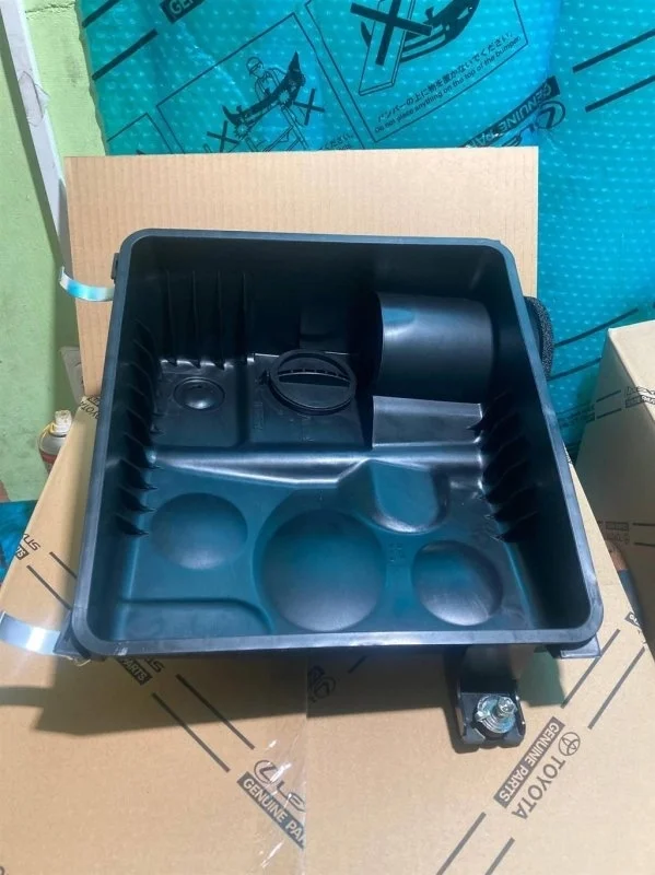 Корпус воздушного фильтра Toyota Land Cruiser 200 2008> 1770151050 ДИЗЕЛЬ