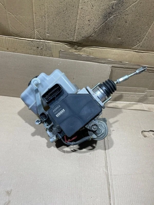 Блок ABS (насос) Lexus Lx570 2017 4705060703 URJ202 3UR-FE 5.7