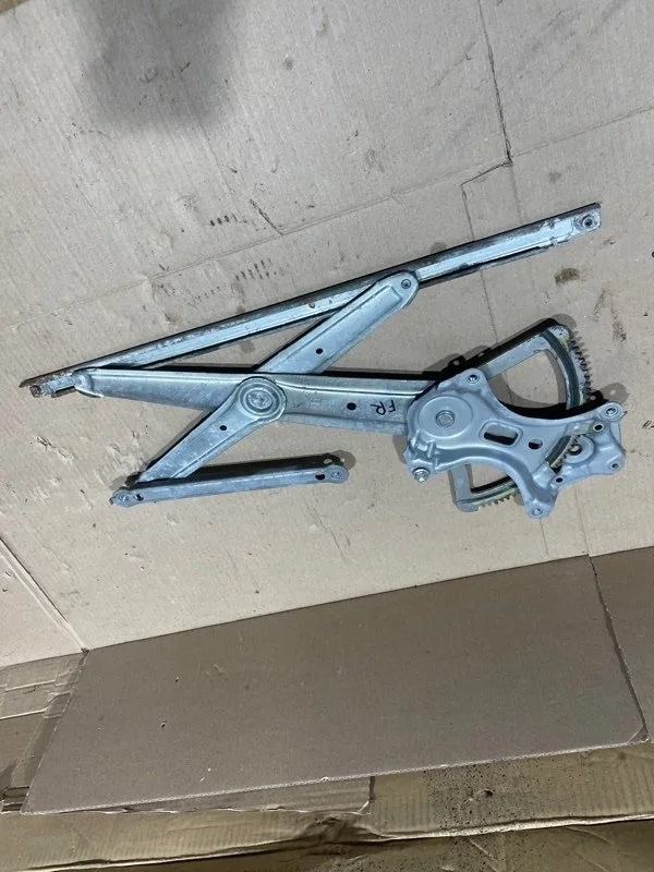 Стеклоподъемный механизм LEXUS LX570 2017 6980160080 URJ202 3UR-FE 5.7, передний правый