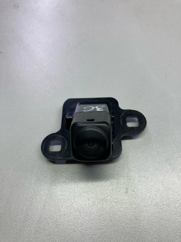 Камера заднего вида Lexus Lx570 2017 867B060061 URJ202 3UR-FE 5.7