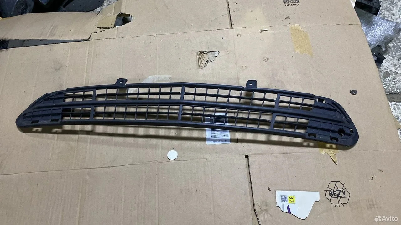 Решетка бампера центральная шевроле круз j300