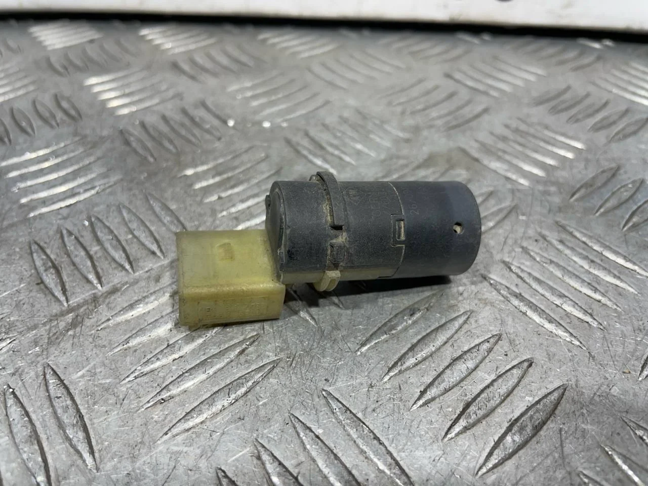 [Б/У] Датчик парковки Audi Allroad [Код: 00310474 ]