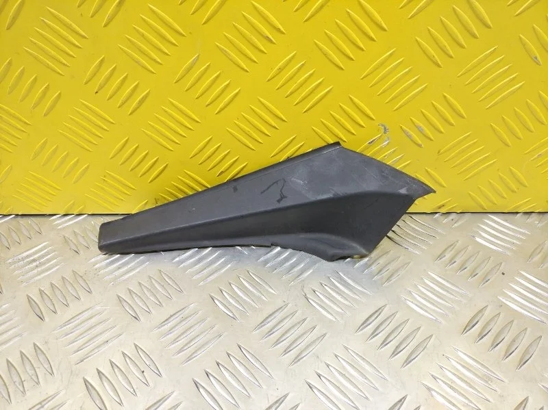 Молдинг стекла лобового Toyota Rav 4 (Ca40) (2012-2019) 2013 5386742020 2.0 D 1ADFTV