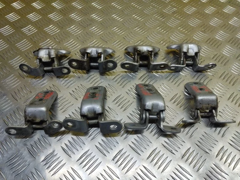 Петля двери Toyota Rav 4 (Ca40) (2012-2019) 2013 6871012151 2.0 D 1ADFTV