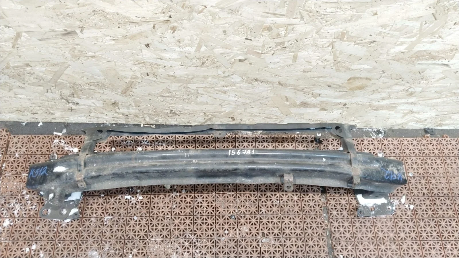 Усилитель бампера SKODA OCTAVIA 1Z 2004- передний б/у OCTAVIA 1Z(2004-2012)